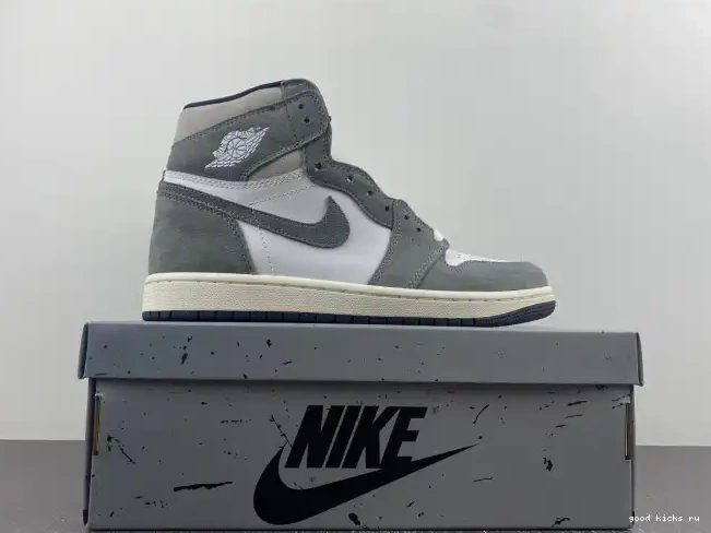 1 DZ5485-051 OG Retro High Washed Black Jordan 0420